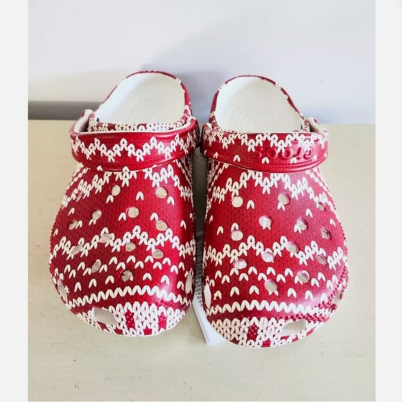 Brand New Crocs Unisex Classic Holiday Sweater Clog Red and White Men's Size 12 - Picture 6 of 6